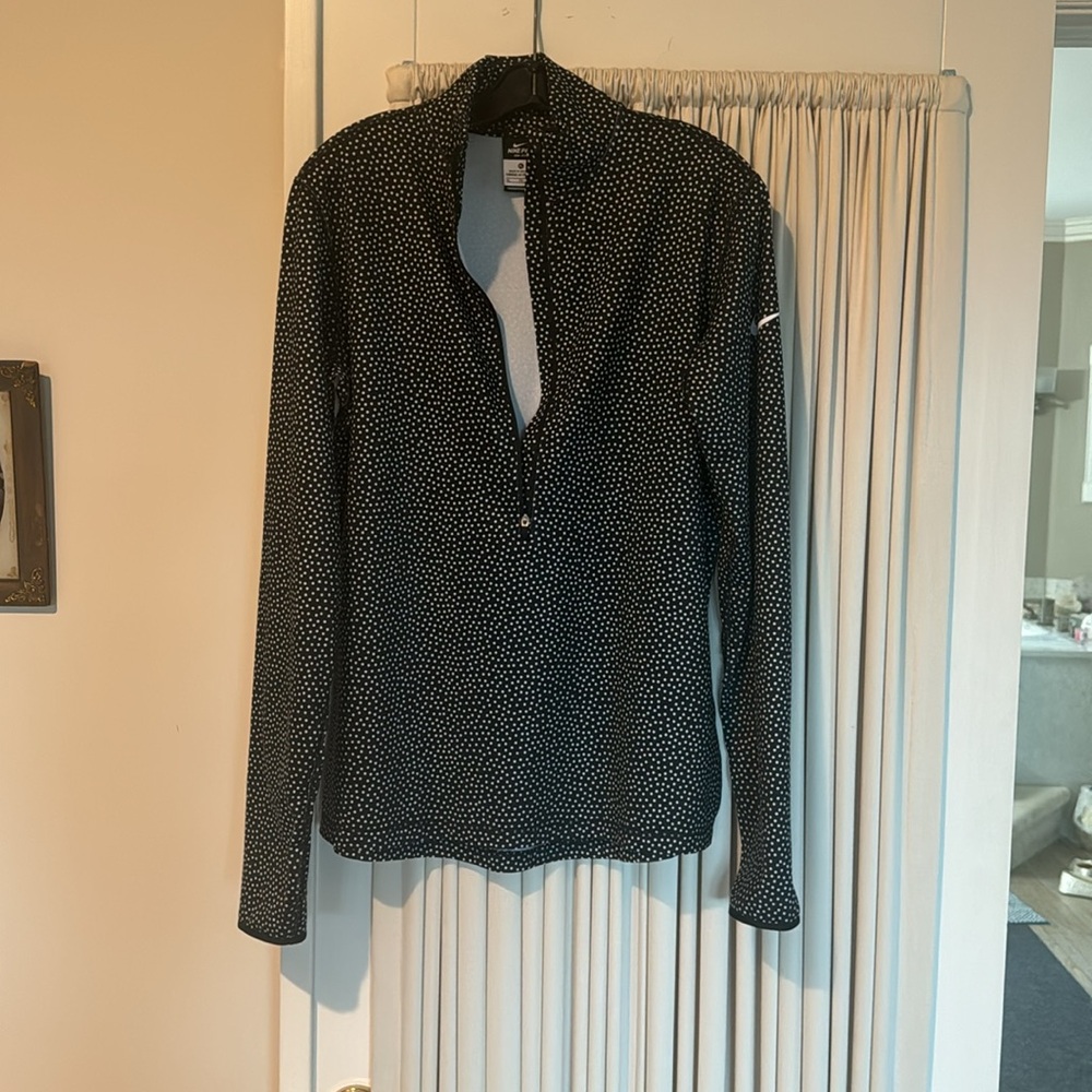 Nike pullover size large